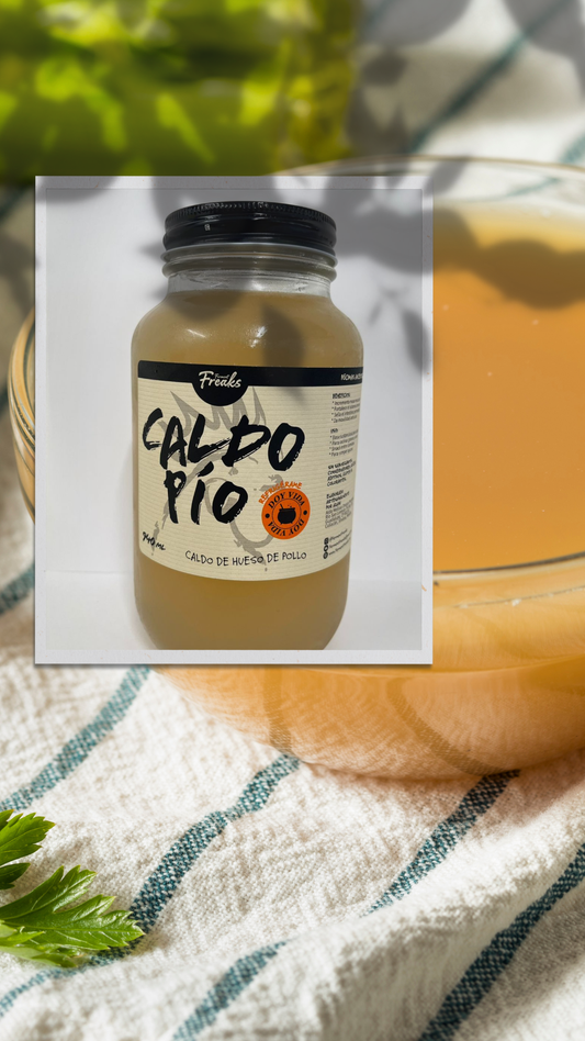 CALDO PIO = CALDO HUESOS DE POLLO